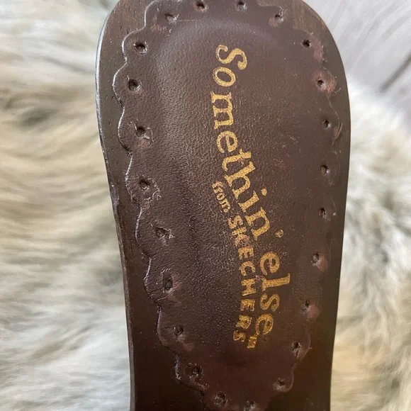 Something else from Skechers wood and embroidered wedges - Picture 5 of 6